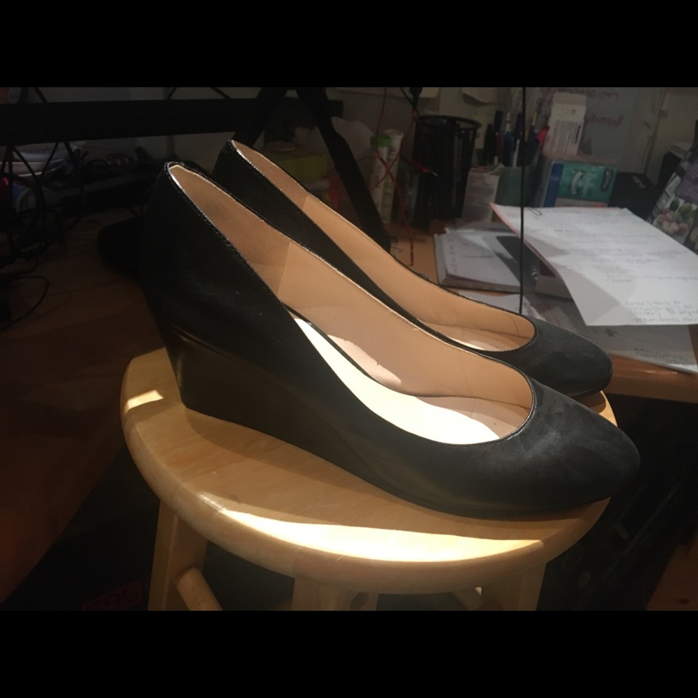 Nine West 2.5 inch wedge pump